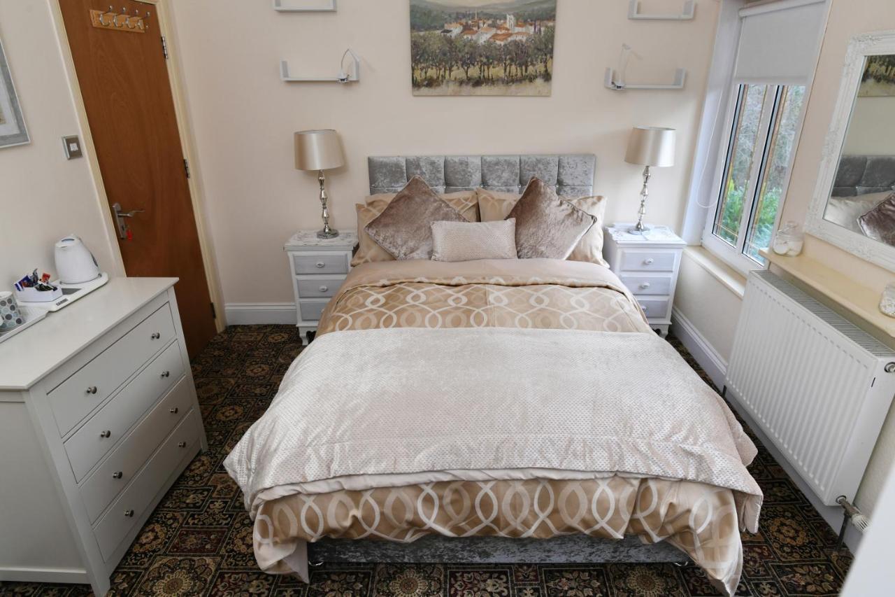 スウォンジー Cilbrwyn Bed & Breakfast エクステリア 写真